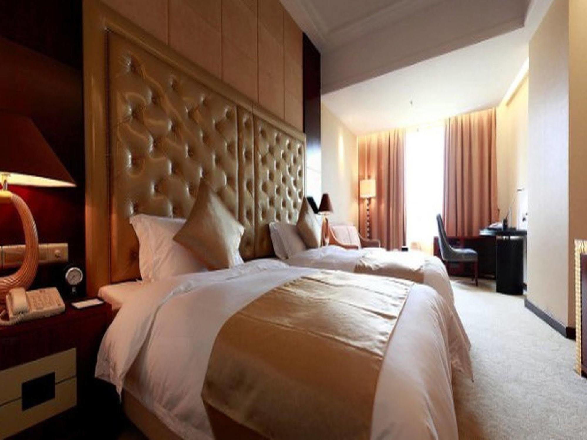 Yue Xiu Hotel Kanton Zewnętrze zdjęcie